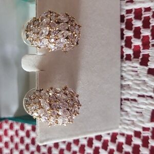Suzanne Somers Gold Crystal Pierced Earrings
